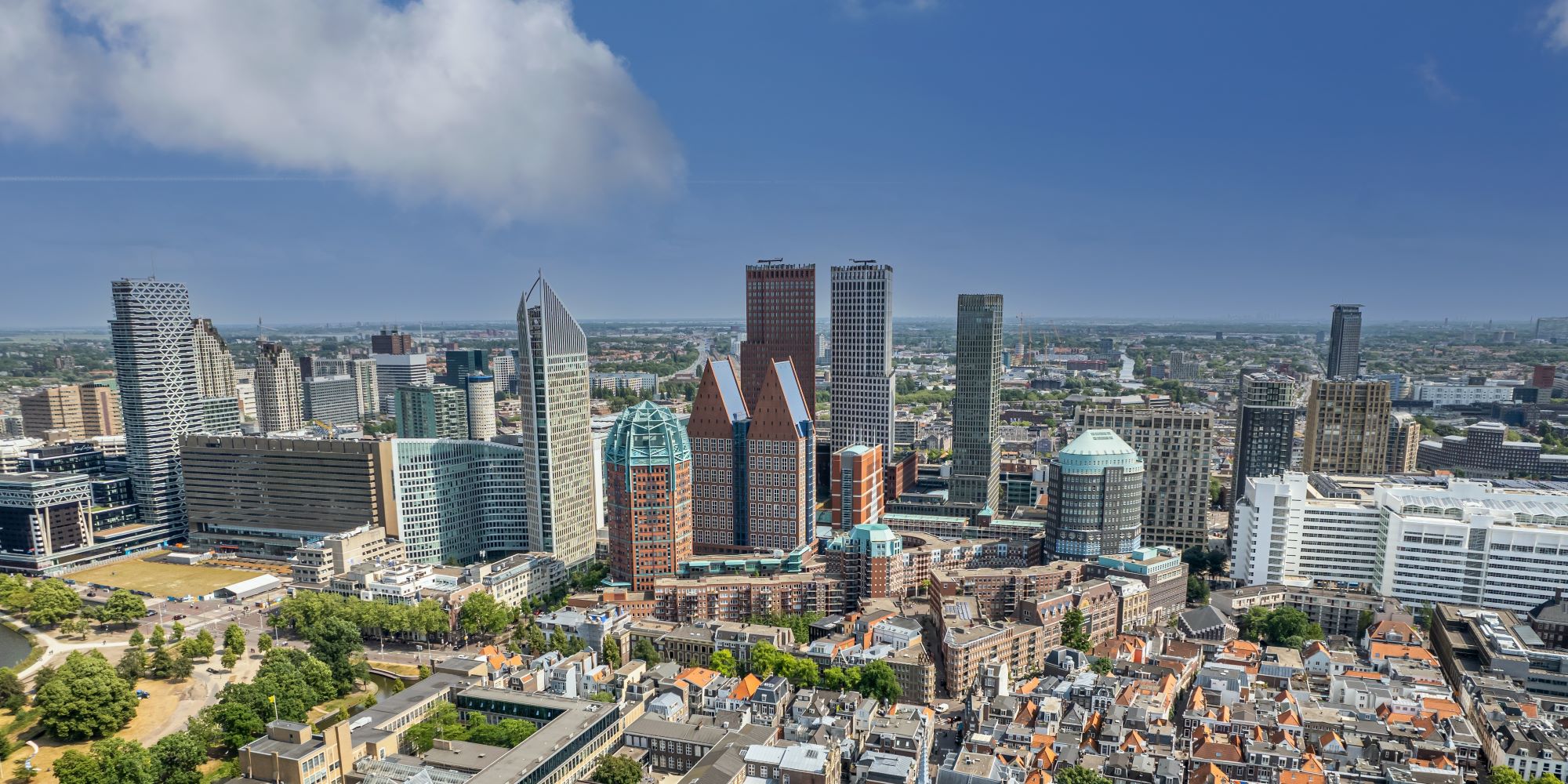 luchtfoto van Den Haag